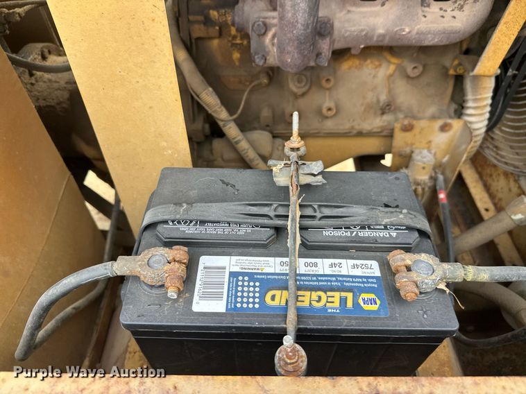 image for item DW4251 1988 Leroi 125 air compressor