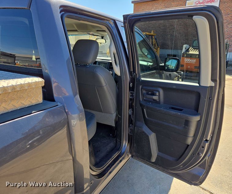 image for item DY1193 2018 RAM 1500 Quad Cab pickup truck