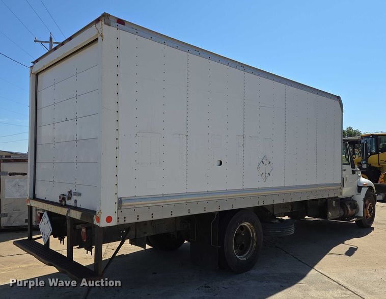 image for item DY1197 2008 International 4300 box truck