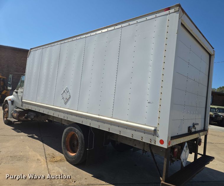 image for item DY1197 2008 International 4300 box truck
