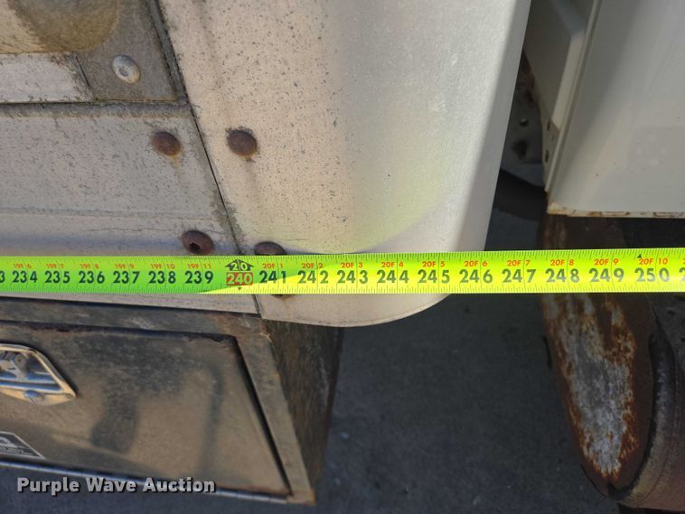 image for item DY1197 2008 International 4300 box truck