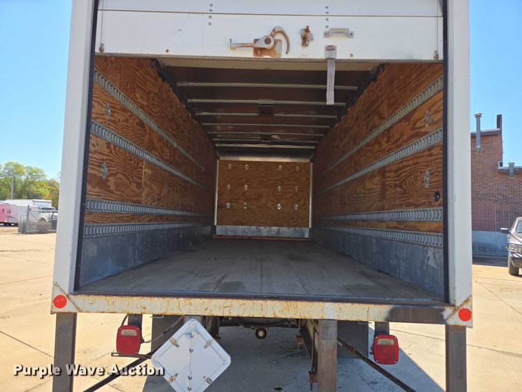 image for item DY1197 2008 International 4300 box truck