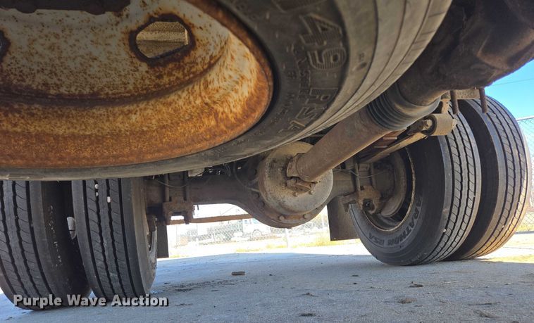 image for item DY1197 2008 International 4300 box truck