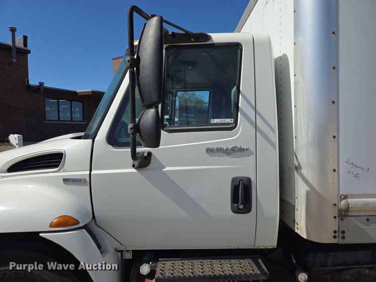 image for item DY1197 2008 International 4300 box truck