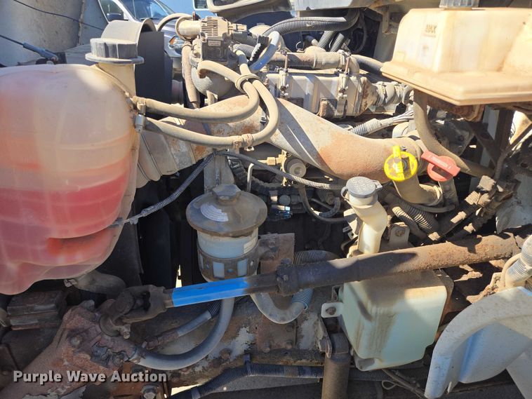 image for item DY1197 2008 International 4300 box truck