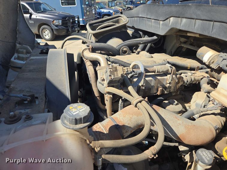 image for item DY1197 2008 International 4300 box truck