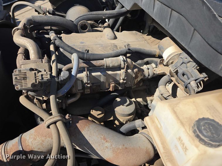 image for item DY1197 2008 International 4300 box truck