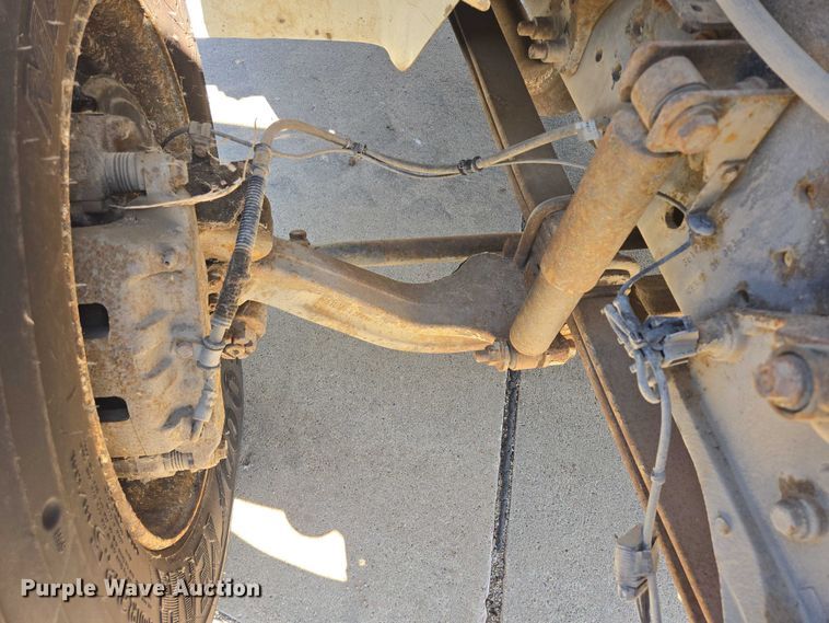 image for item DY1197 2008 International 4300 box truck