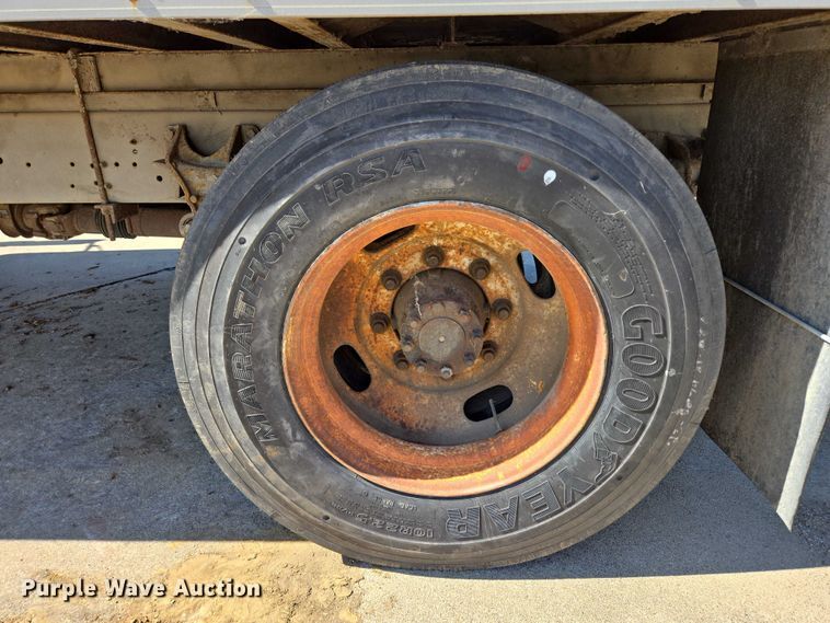 image for item DY1197 2008 International 4300 box truck