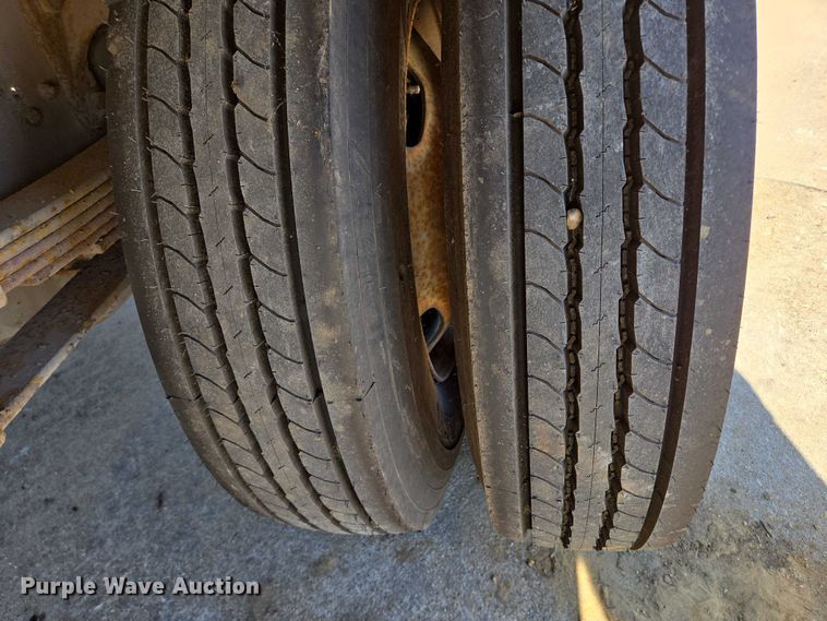 image for item DY1197 2008 International 4300 box truck