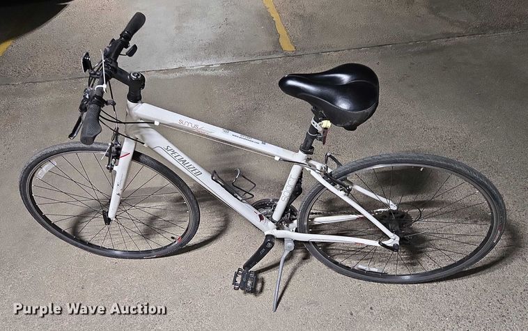 image for item DY1207 Sirrus Sport Specialized bicycle