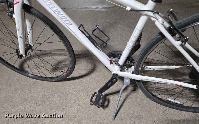 image for item DY1207 Sirrus Sport Specialized bicycle