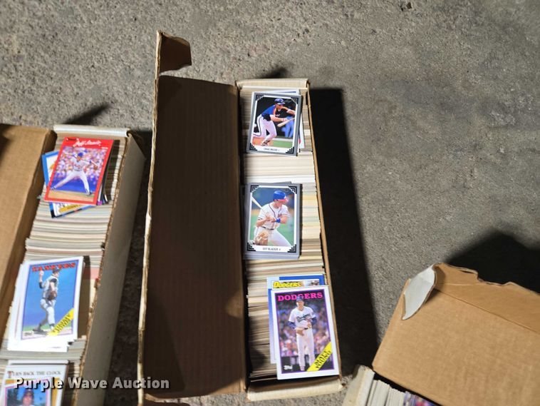 image for item DY1208 Trading cards