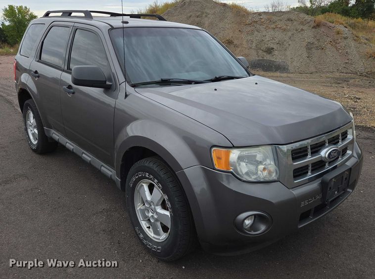 image for item DY1210 2010 Ford Escape SUV