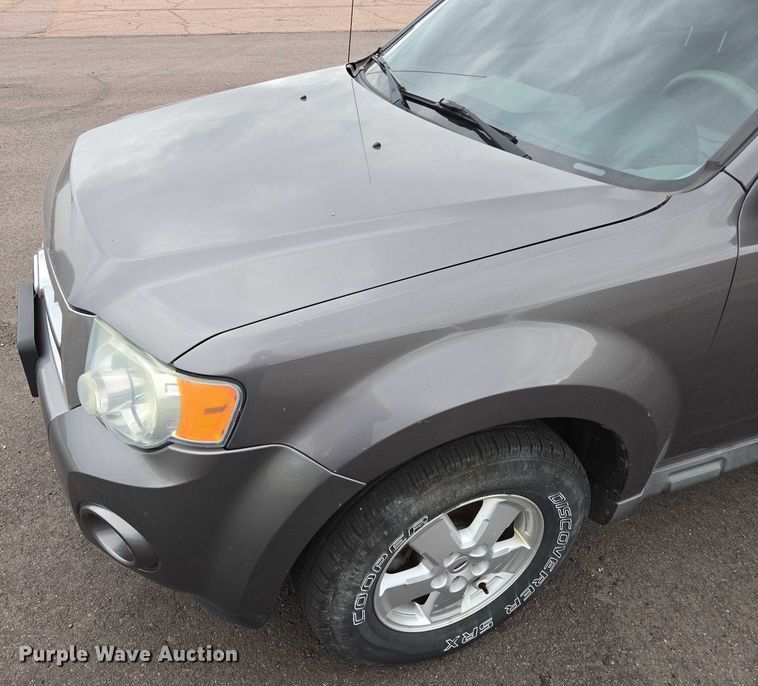 image for item DY1210 2010 Ford Escape SUV