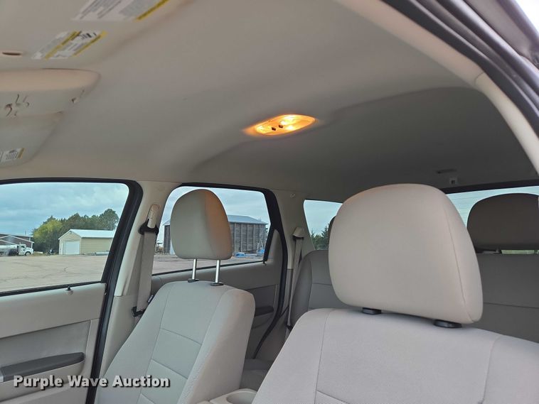 image for item DY1210 2010 Ford Escape SUV