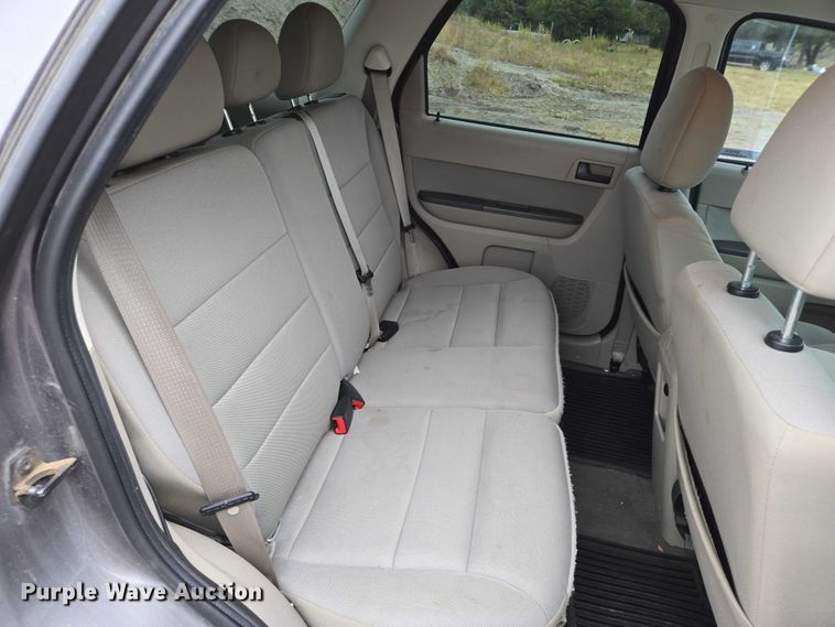 image for item DY1210 2010 Ford Escape SUV