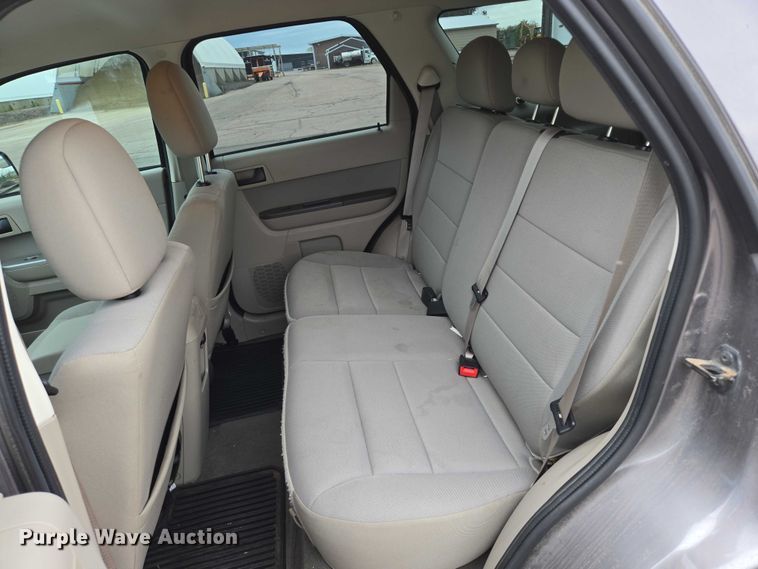 image for item DY1210 2010 Ford Escape SUV