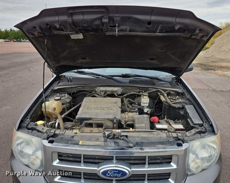 image for item DY1210 2010 Ford Escape SUV