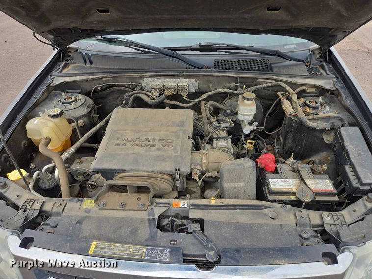 image for item DY1210 2010 Ford Escape SUV