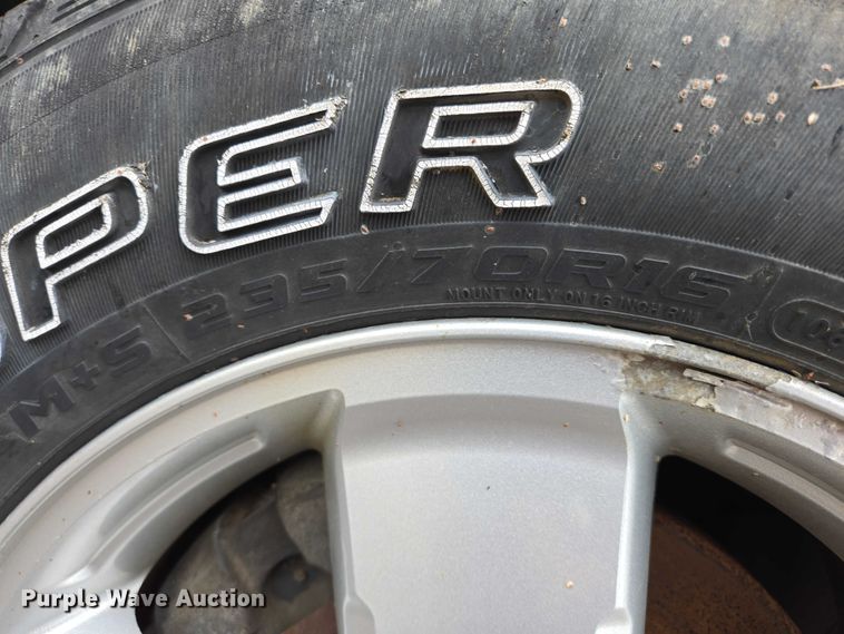 image for item DY1210 2010 Ford Escape SUV