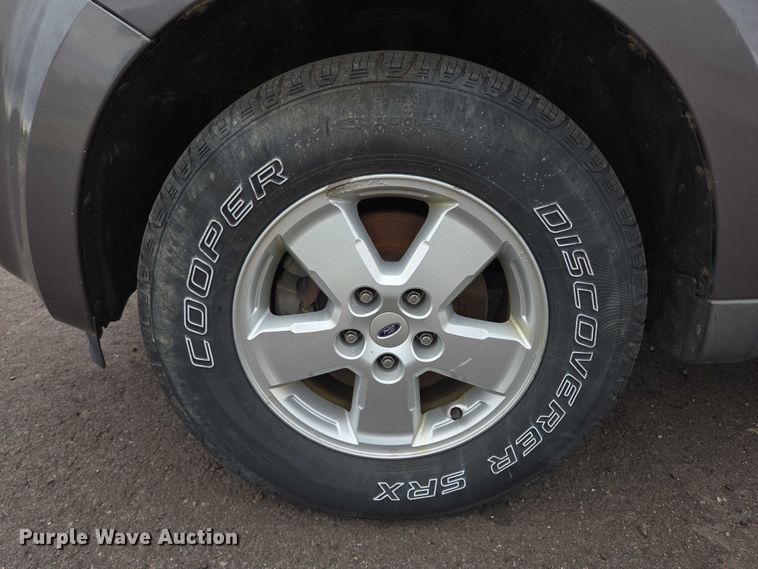 image for item DY1210 2010 Ford Escape SUV