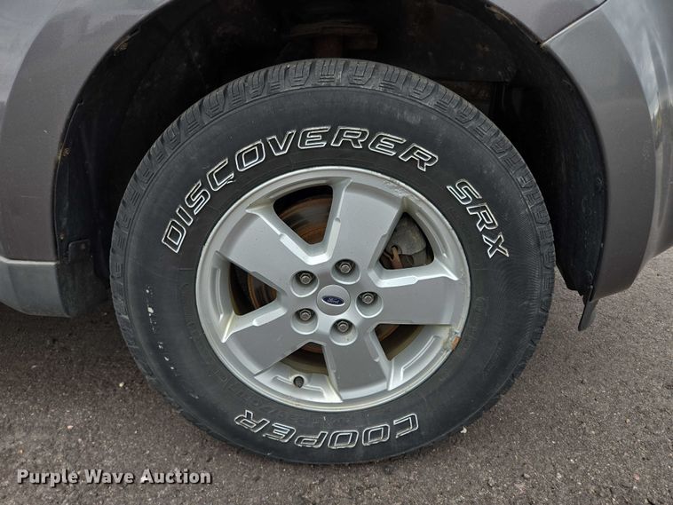 image for item DY1210 2010 Ford Escape SUV