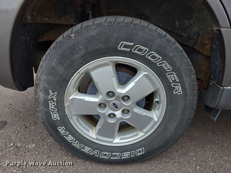 image for item DY1210 2010 Ford Escape SUV