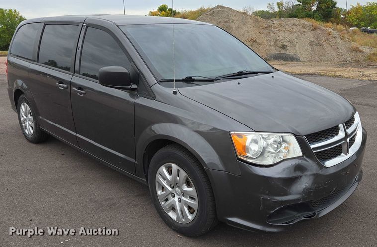image for item DY1212 2018 Dodge Grand Caravan van