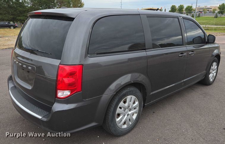 image for item DY1212 2018 Dodge Grand Caravan van