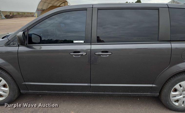 image for item DY1212 2018 Dodge Grand Caravan van