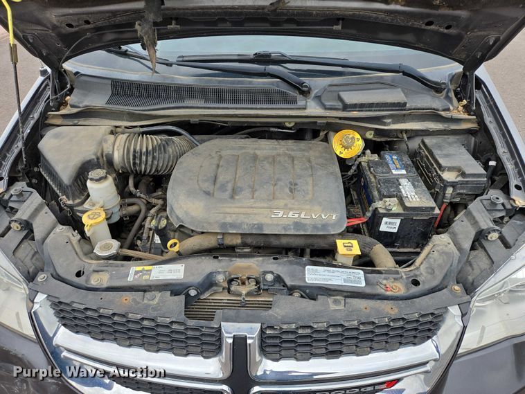 image for item DY1212 2018 Dodge Grand Caravan van