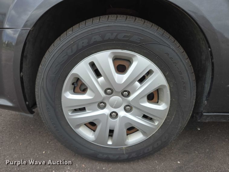 image for item DY1212 2018 Dodge Grand Caravan van