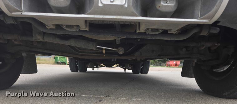 image for item DY1217 2003 Ford E450 ambulance