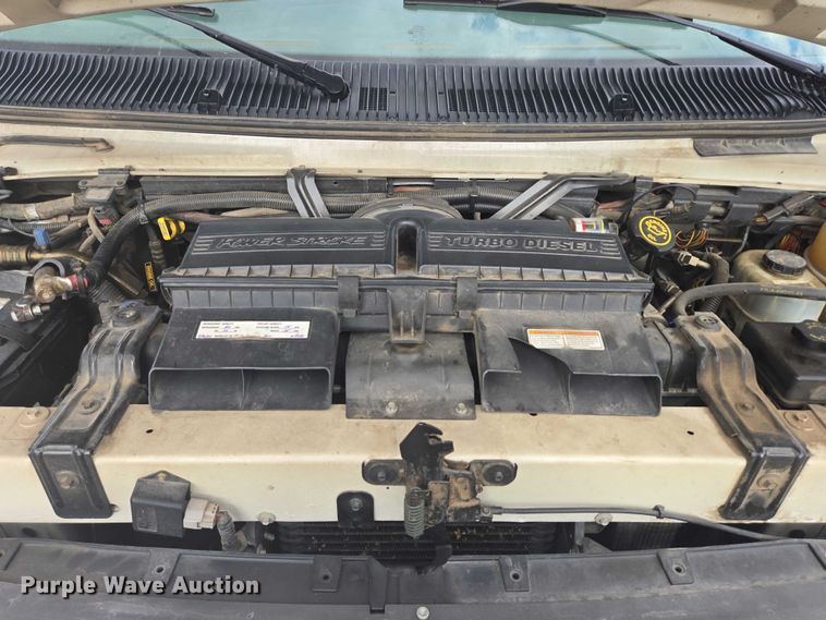 image for item DY1217 2003 Ford E450 ambulance