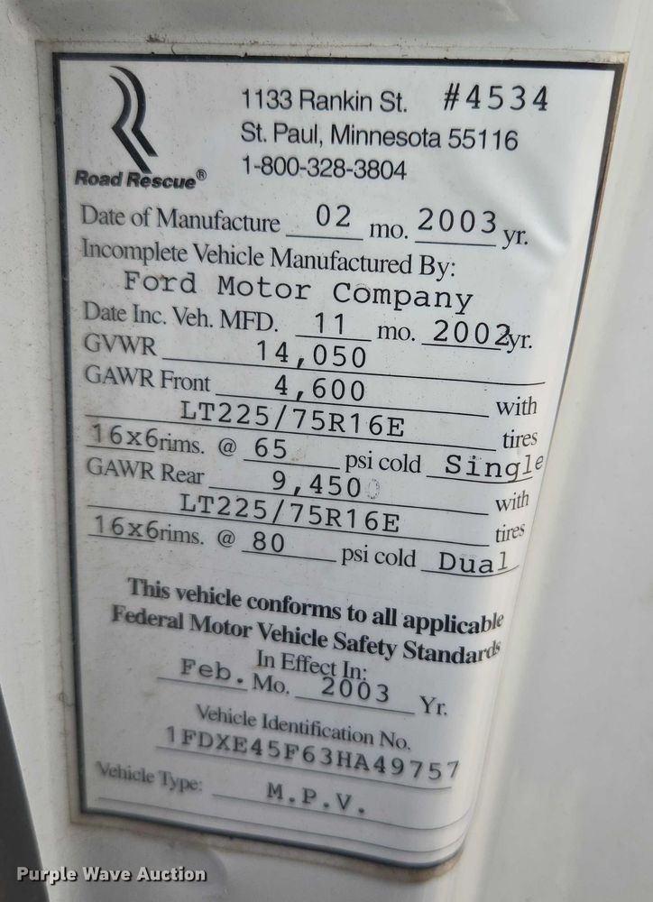 image for item DY1217 2003 Ford E450 ambulance