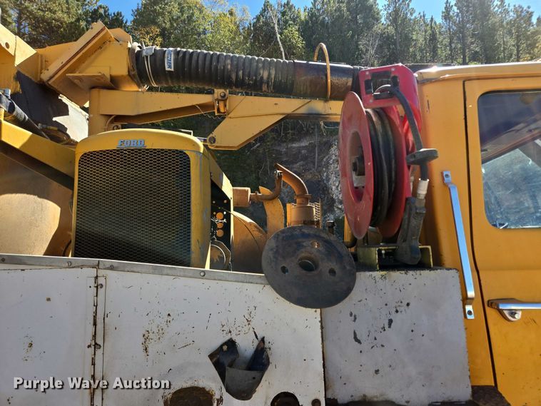 image for item DY1244 1980 Ford LN800 sewer jetter truck