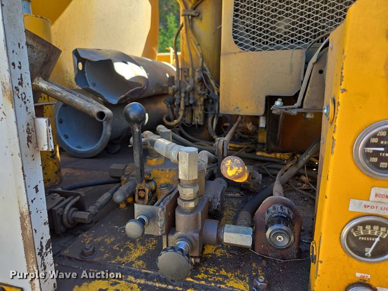 image for item DY1244 1980 Ford LN800 sewer jetter truck