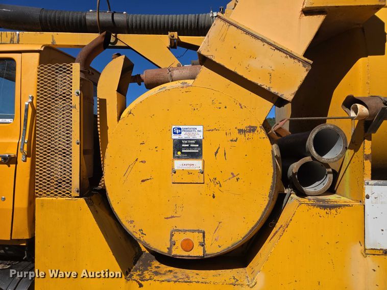 image for item DY1244 1980 Ford LN800 sewer jetter truck