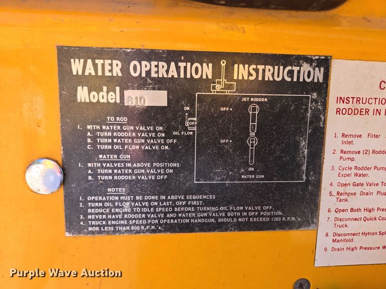 image for item DY1244 1980 Ford LN800 sewer jetter truck