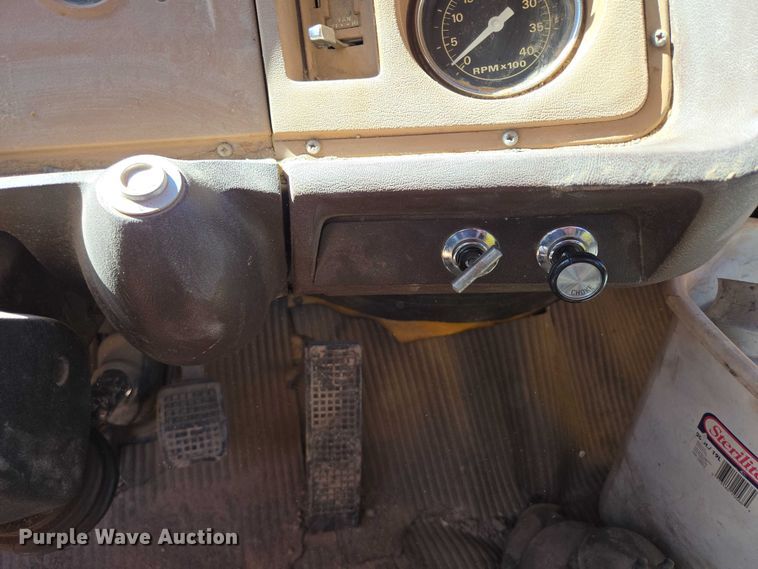 image for item DY1244 1980 Ford LN800 sewer jetter truck