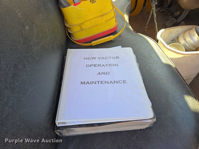 image for item DY1244 1980 Ford LN800 sewer jetter truck