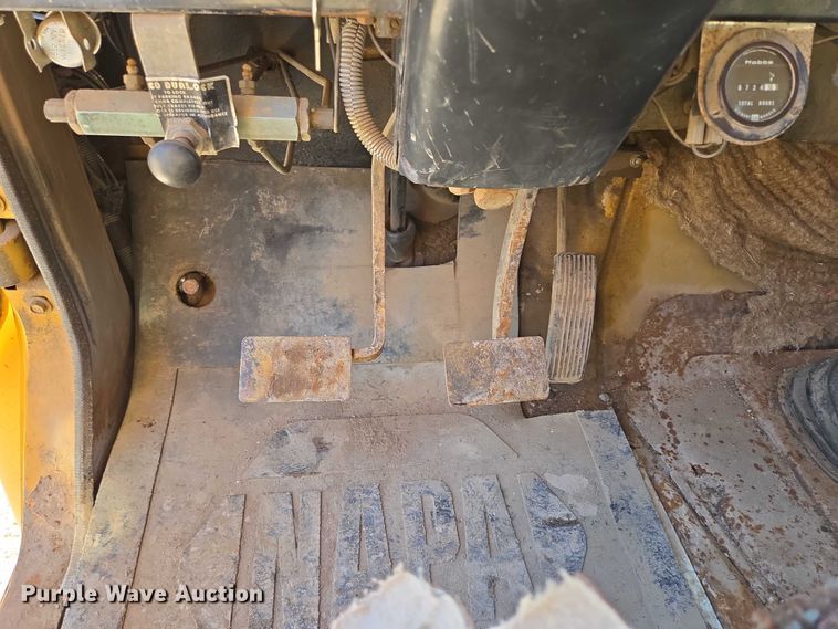 image for item DY1245 1984 International 1724 dump truck