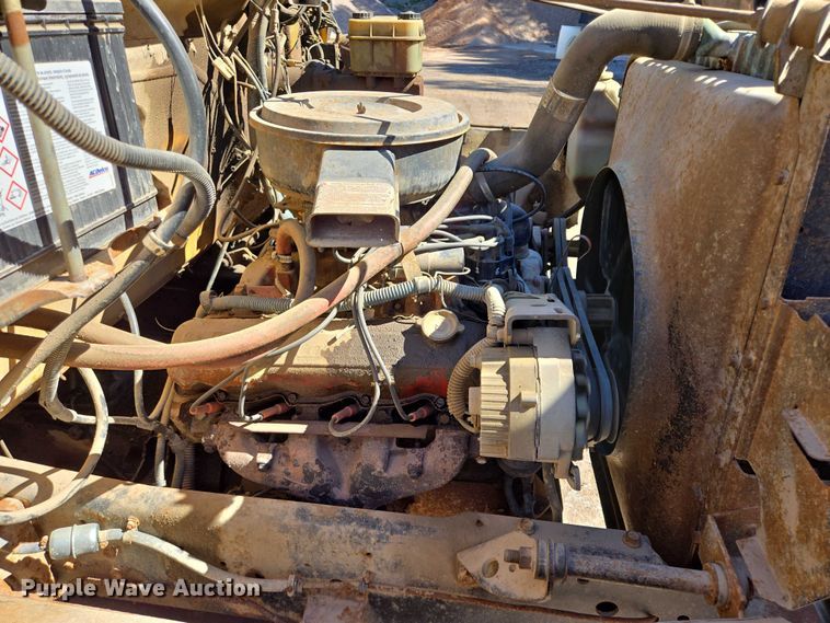 image for item DY1245 1984 International 1724 dump truck