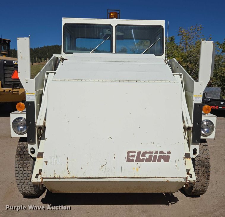 image for item DY1246 1996 Elgin Pelican Series S street sweeper truck