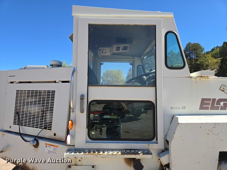 image for item DY1246 1996 Elgin Pelican Series S street sweeper truck