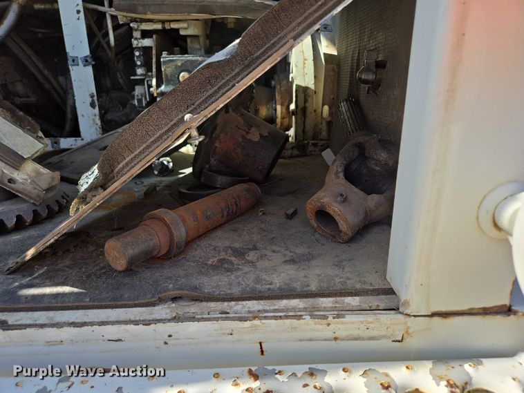 image for item DY1246 1996 Elgin Pelican Series S street sweeper truck