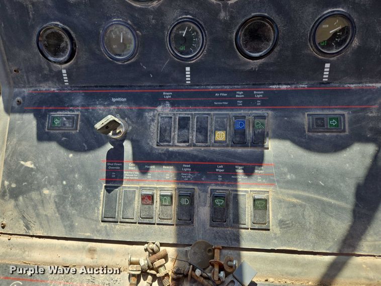 image for item DY1246 1996 Elgin Pelican Series S street sweeper truck