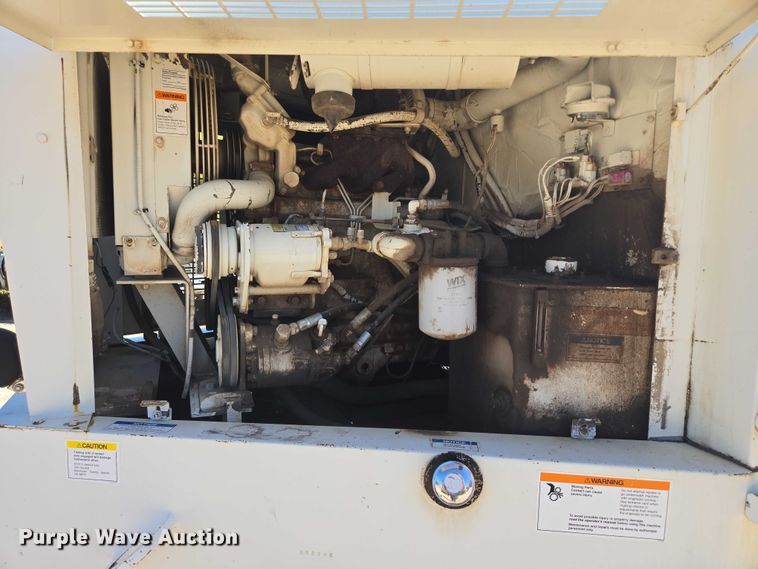 image for item DY1246 1996 Elgin Pelican Series S street sweeper truck