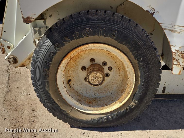 image for item DY1246 1996 Elgin Pelican Series S street sweeper truck